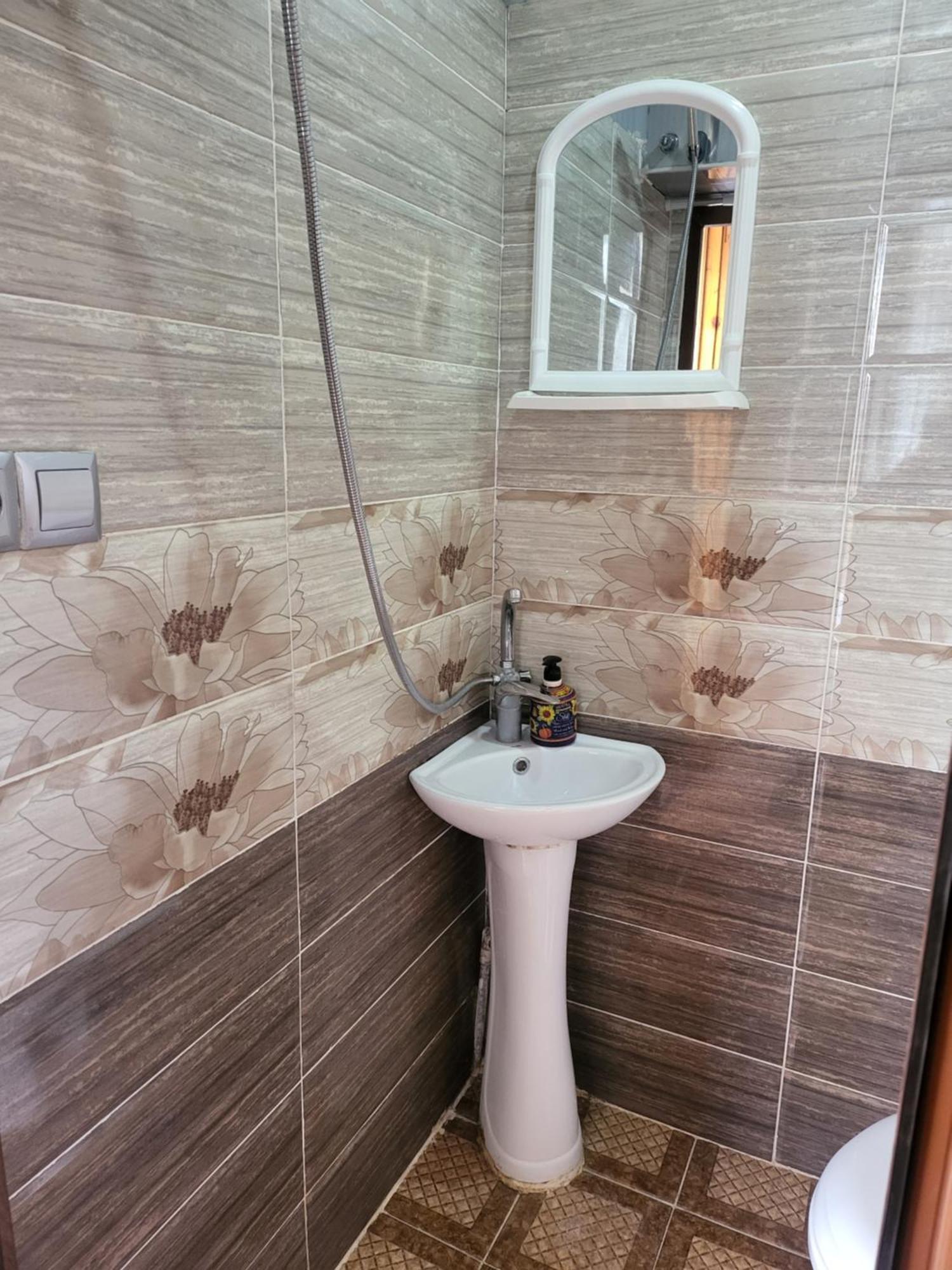 טביליסי Guesthouse Sabina מראה חיצוני תמונה