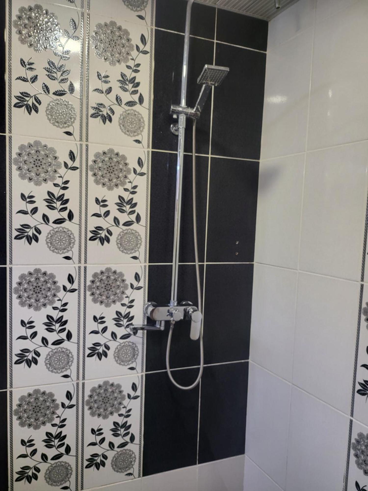 טביליסי Guesthouse Sabina מראה חיצוני תמונה