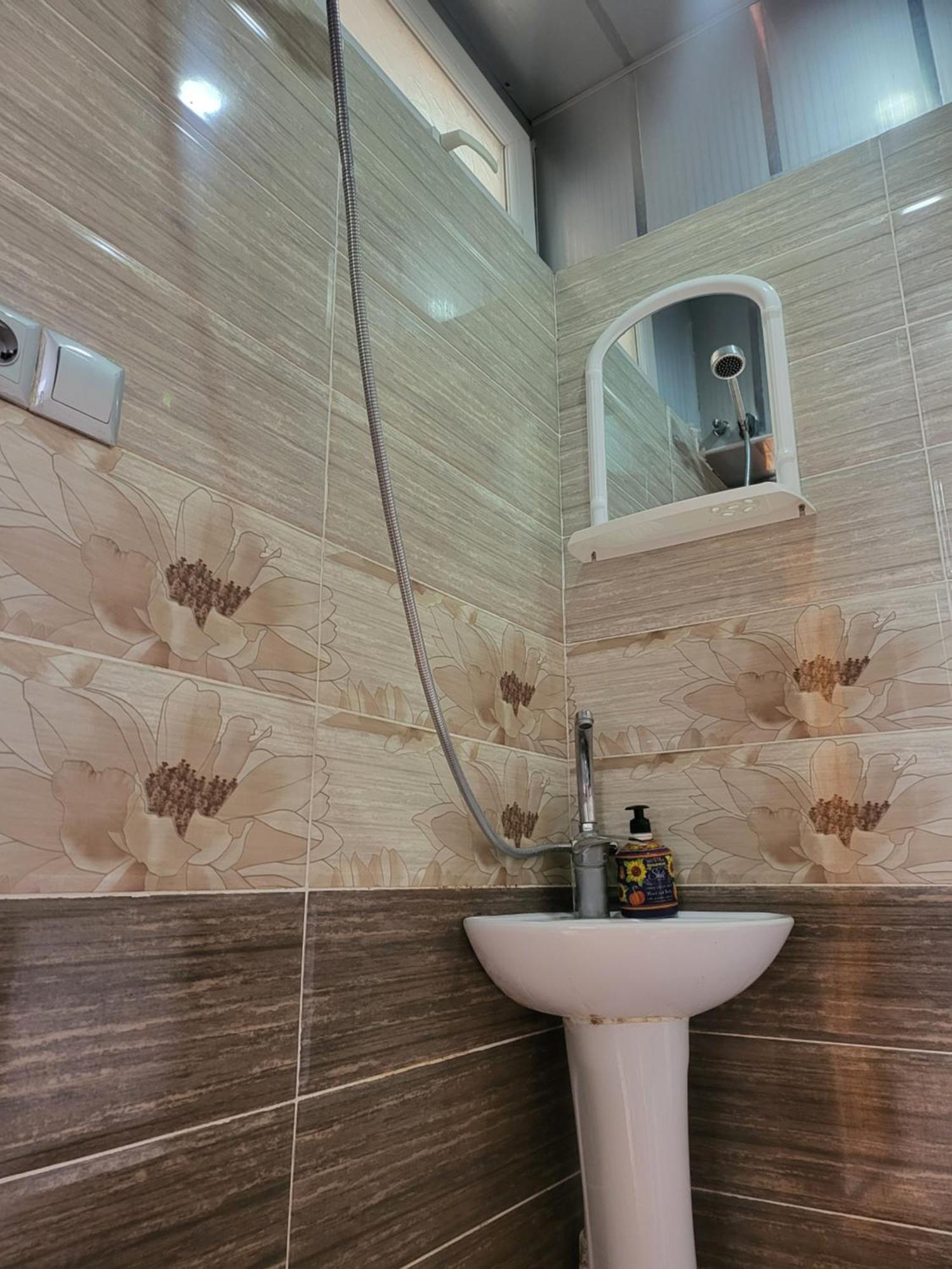 טביליסי Guesthouse Sabina מראה חיצוני תמונה